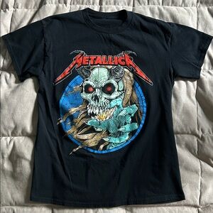 Metallica concert t shirt M72 World Tour 2024 adult size Medium